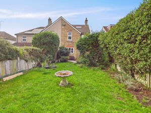 REAR ASPECT- click for photo gallery